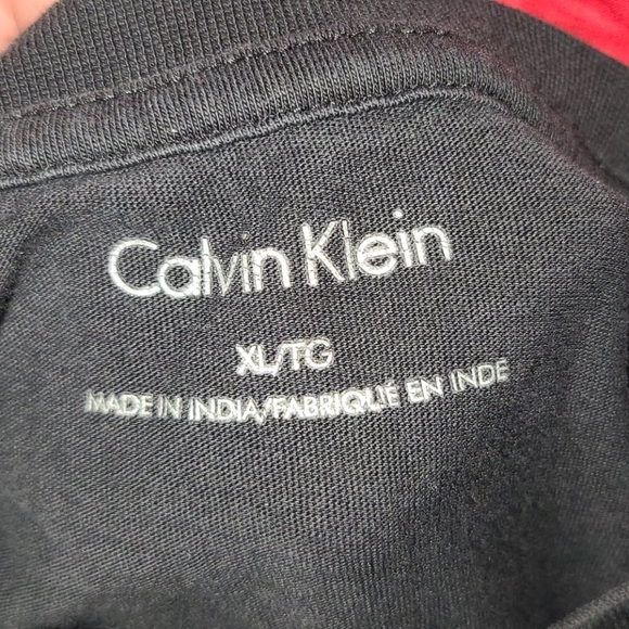 Calvin Klein tee XL - Picture 3 of 3